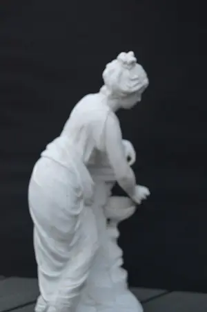 Nicolas Lecornet - Jonge vrouw bij fontein kopen? Bied vanaf 500!