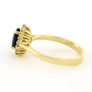 18k gouden entourage ring met saffier en briljant geslepen diamant tot. 0.28ct kopen? Bied vanaf 650!