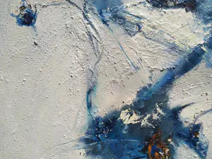 Ingeborg ten Hoopen - Schilderij met structuur. Blauw met wit kopen? Bied vanaf 500!