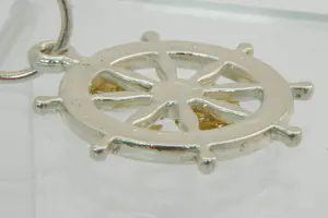 81 - Forse nautische 18 Krt gouden ANKER op  1e geh. zilveren ROER hanger kopen? Bied vanaf 120!