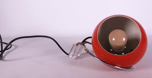 Niet of onleesbaar gesigneerd - Twee 70's lampen kopen? Bied vanaf 1!