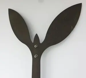 Huub & Adelheid Kortekaas - Groot monumentaal wandobject / Buitenbeeld cortenstaal, Kiemplant + boek! kopen? Bied vanaf 1000!