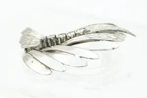 Sierlijke vintage Wit gouden (14kt) diamanten Broche kopen? Bied vanaf 230!