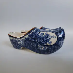 Buy Villeroy en Boch - Zeldzame klompjes? Bid from 50!