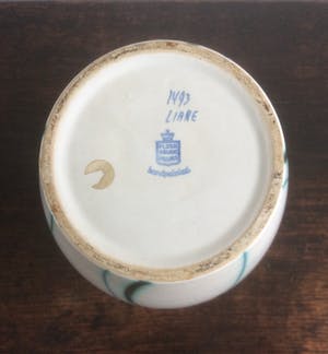 Plateelbakkerij Flora - VAAS “LIANE “ 1493 kopen? Bied vanaf 25!