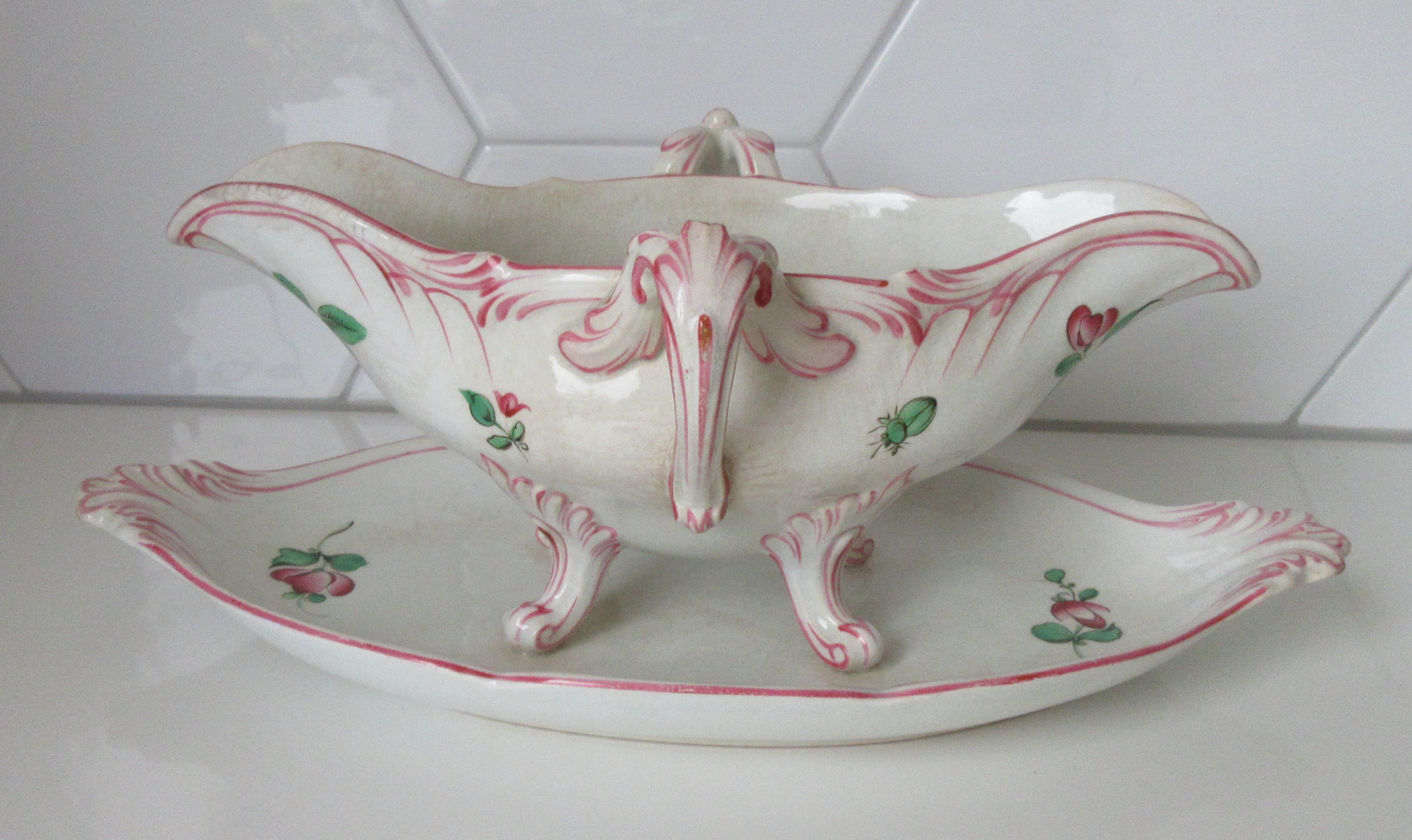 KG Luneville - Antieke 19e eeuwse Sauciere decor rozen en tulpen kopen? Bied vanaf 10!