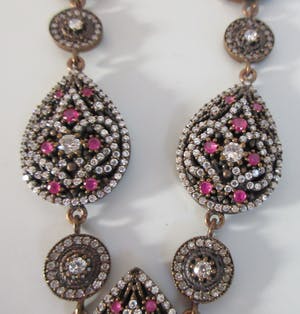 Niet of onleesbaar gesigneerd - Zilveren (925) Afghaanse Kuchi Halsketting met hanger en twee ringen kopen? Bied vanaf 1!