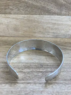 Zilveren klemarmband met niello bewerking kopen? Bied vanaf 35!