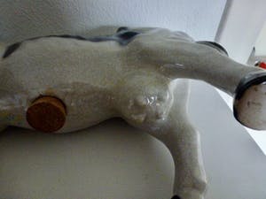 Niet of onleesbaar gesigneerd - Grote zwart bonte Koe, waarschijnlijk als reclamemateriaal in Slagerij? kopen? Bied vanaf 1!