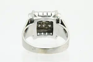 63 - Exclusieve 18Kt goud & diamanten ring - brilliant en achtkant - 0.30ct kopen? Bied vanaf 480!