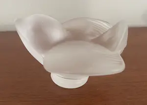 Sevres - Satijn kristallen beeldje van een vogel kopen? Bied vanaf 25!