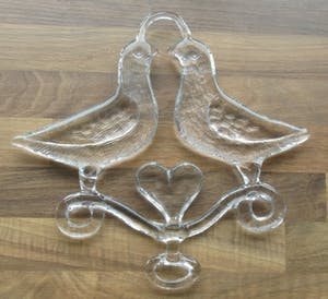 Kosta Boda - Blank glazen Raamhanger "Two birds in love" ontwerp Bertil Vallien kopen? Bied vanaf 10!