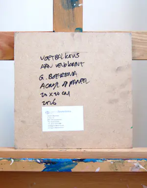 Gerard Boersma - Voetbalkous Aan Veldkant (Vrouw genietend van schilderij Raoul de Keyser) kopen? Bied vanaf 125!