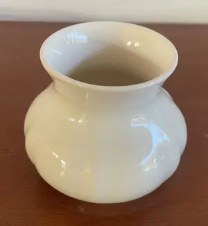 Porceleyne Fles - Delfts wit platelen vaasje kopen? Bied vanaf 25!