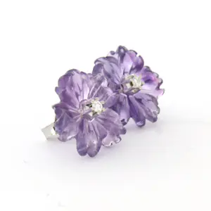 18k gouden oorknoppen met amethist en briljant geslepen diamant tot 0.05ct kopen? Bied vanaf 240!