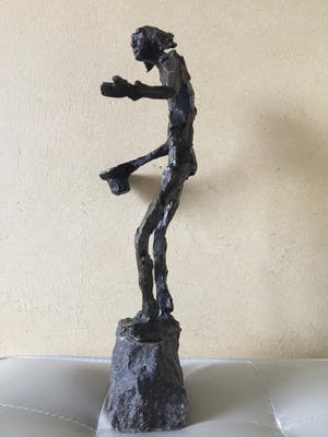 Jits Bakker - "Johan Buziau" - brons op natuurstenen sokkel kopen? Bied vanaf 495!