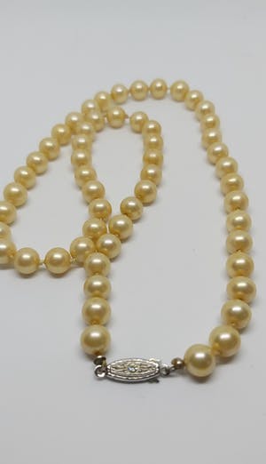 Zoetwaterparel Collier 48 cm lang met een zilver slotje 835 kopen? Bied vanaf 40!