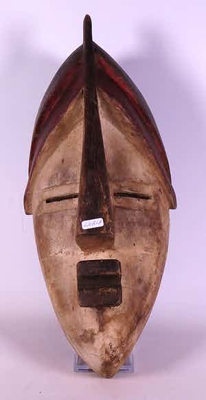 Lwalwa - Masker van hout met vierkante mond verkocht voor € 1!