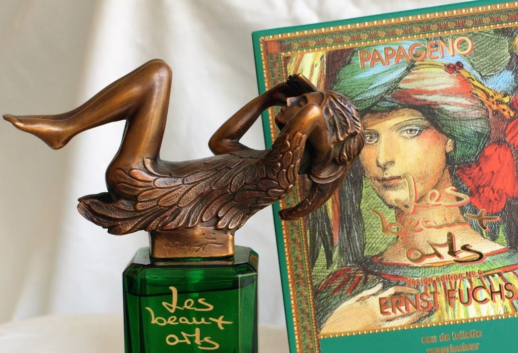 Ernst Fuchs - Bronzen beeld op parfumfles , Papageno – 1998  verkocht voor € 175!