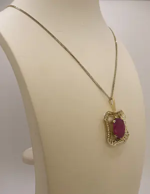 14 karaat geelgouden vintage ketting met hanger – 5,20 karaat robijn kaufen? Bieten Sie von 800!