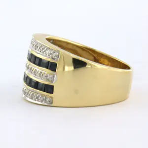 18k gouden ring bezet met saffier en single cut geslepen diamant tot. 0.36ct kopen? Bied vanaf 600!