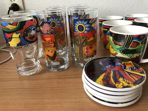 Corneille - Prachtige set - 6 Bekers - 10 Glazen - 5 Onderzetters. kopen? Bied vanaf 50!