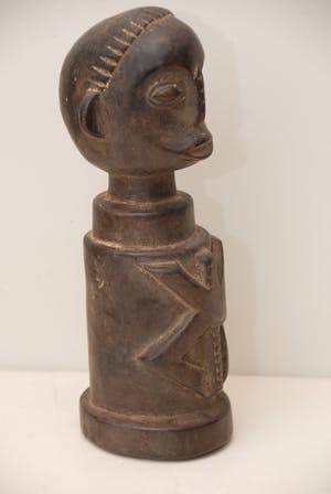 Dogon - 170501 - Tribal used African Rare Tikar figure - Cameroon. kopen? Bied vanaf 25!