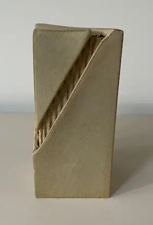 Niet of onleesbaar gesigneerd - Studio keramisch object kopen? Bied vanaf 10!