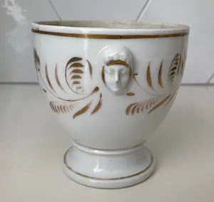 Niet of onleesbaar gesigneerd - Antieke 19e eeuwse porseleinen Koeler of Planter kopen? Bied vanaf 1!