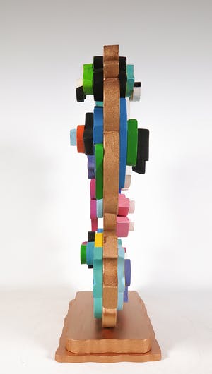 Roja Ting - Tweezijdig beschilderd houten sculptuur kopen? Bied vanaf 350!