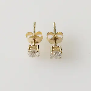 Diamanten oorknopjes kaufen? Bieten Sie von 850!