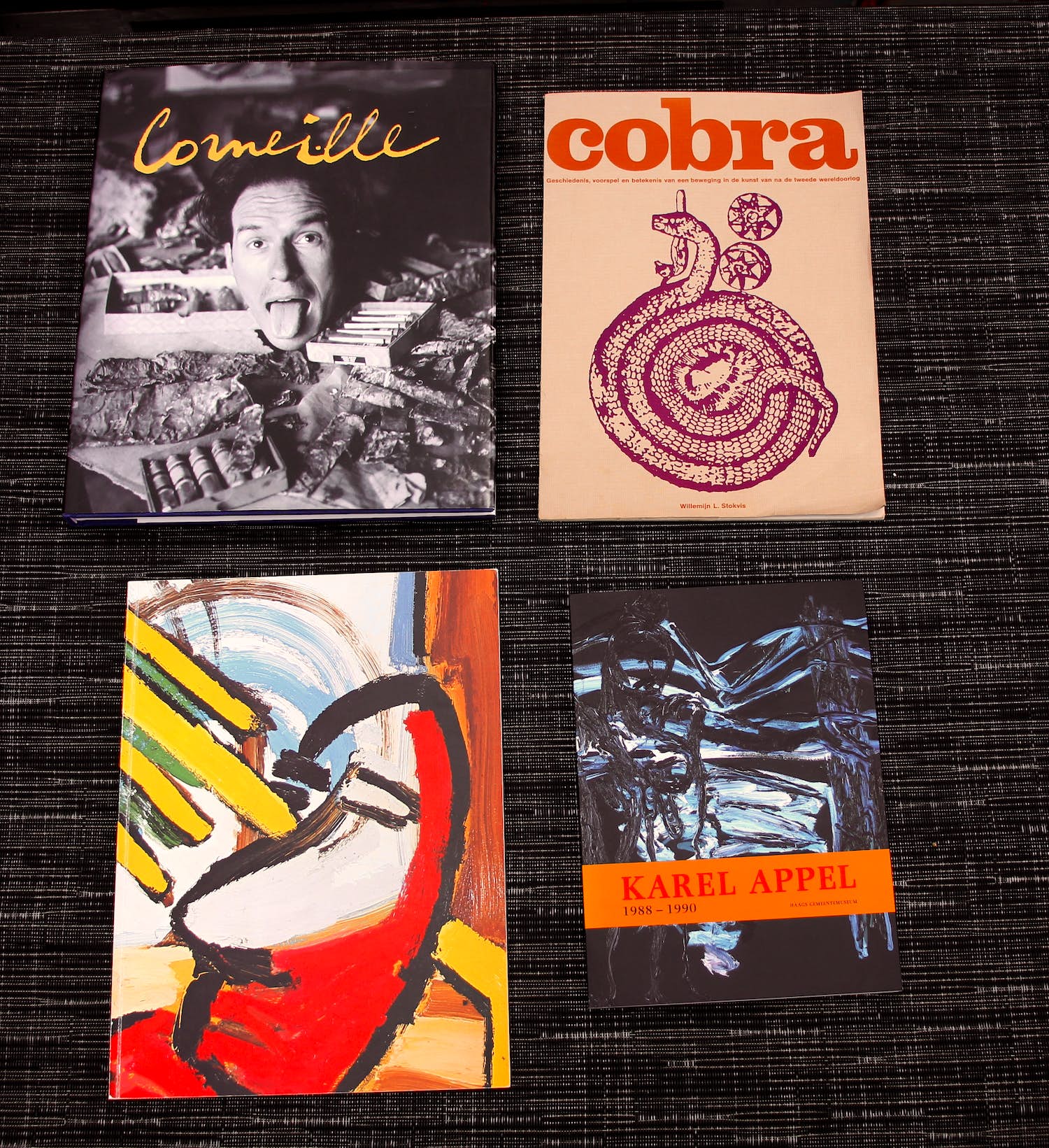 Karel Appel - 2 tentoonstellingsuitgaves (Karel Appel), 1 boek (Corneille) + 1 proefschrift kopen? Bied vanaf 95!