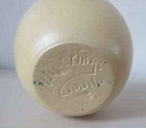 Adrie Moerings - Zacht geel keramisch vaasje kopen? Bied vanaf 1!