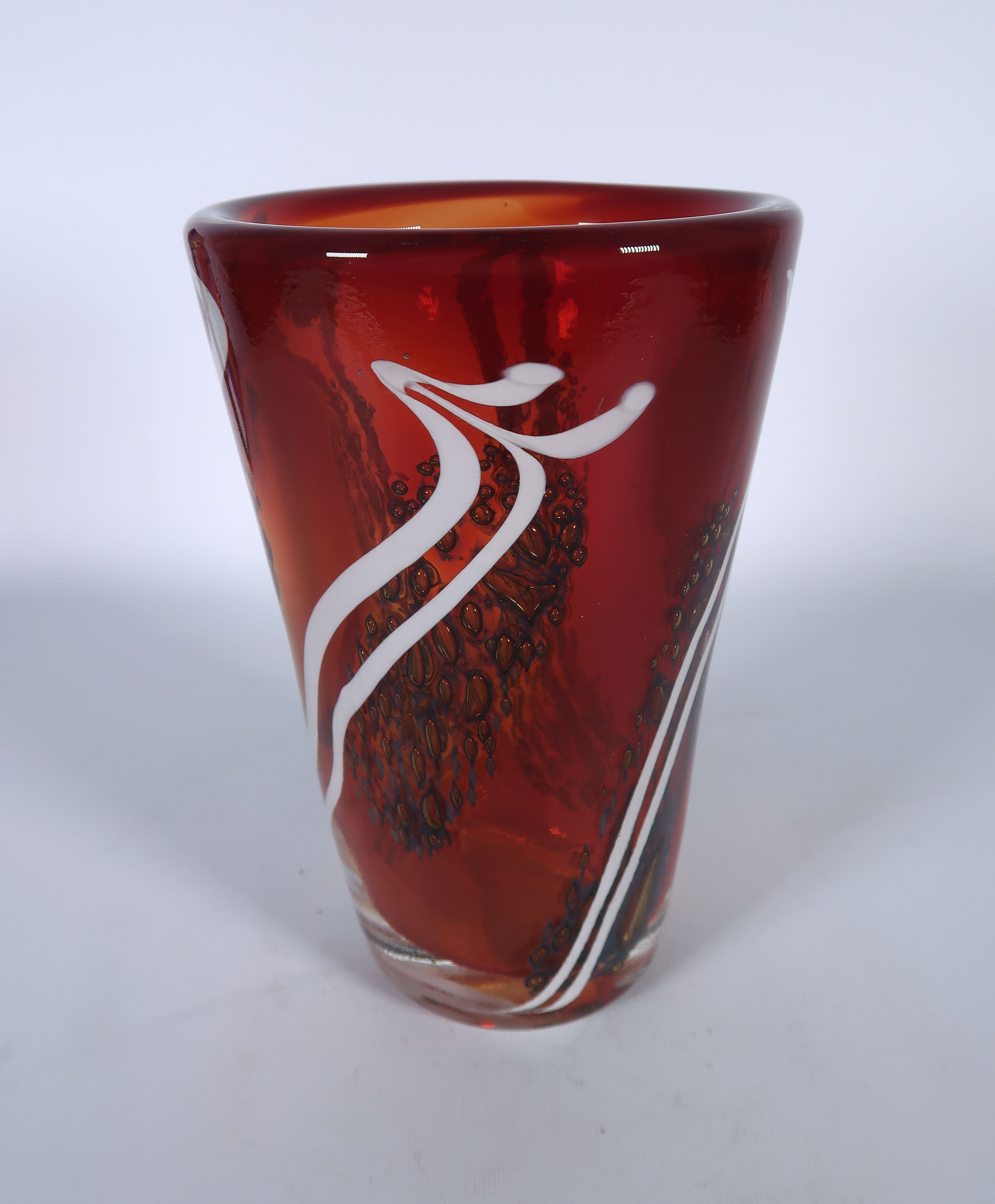 Niet of onleesbaar gesigneerd - Glas, Vaas met witte banen kopen? Bied vanaf 1!