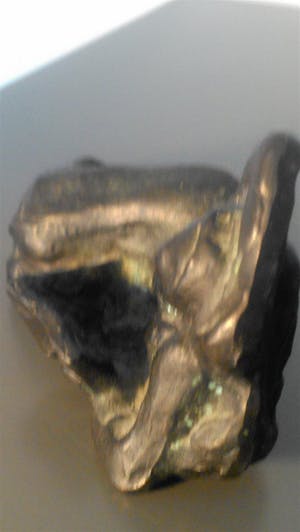 Brons (Onbekend) - liggend lezende vrouw JVG kopen? Bied vanaf 39!