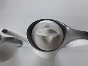 Andries Dirk Copier - Koffie- en theeservies Larissa ontworpen door Copier uitgegeven door Eschenbach kopen? Bied vanaf 100!