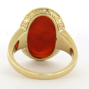 14k gouden ring bezet met carneool – 5.4 gram - ringmaat 16.5(52) kopen? Bied vanaf 430!