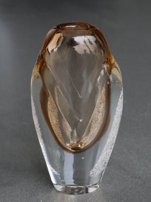 Jan Beranek - Vaas met ingesloten luchtbellen kopen? Bied vanaf 1!