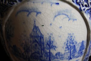 Niet of onleesbaar gesigneerd - Prachtige Grote Zeldzame Oude Deksel Pot (19e eeuw) kopen? Bied vanaf 1!