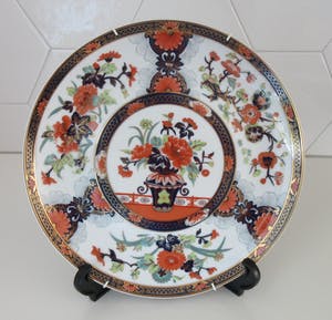Imari porselein - Twee identieke Japanse Imari Porseleinen sierborden kopen? Bied vanaf 1!