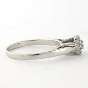 18k witgouden entourage ring bezet met briljant geslepen diamanten tot. 0,20ct kopen? Bied vanaf 360!
