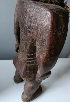 Koro - Ceremonieel beeld met uithollingen om uit te drinken kopen? Bied vanaf 75!