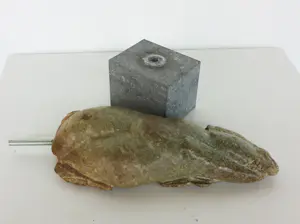 Monica van Dael - Sculptuur van natuursteen, Vrouwentorso kopen? Bied vanaf 400!