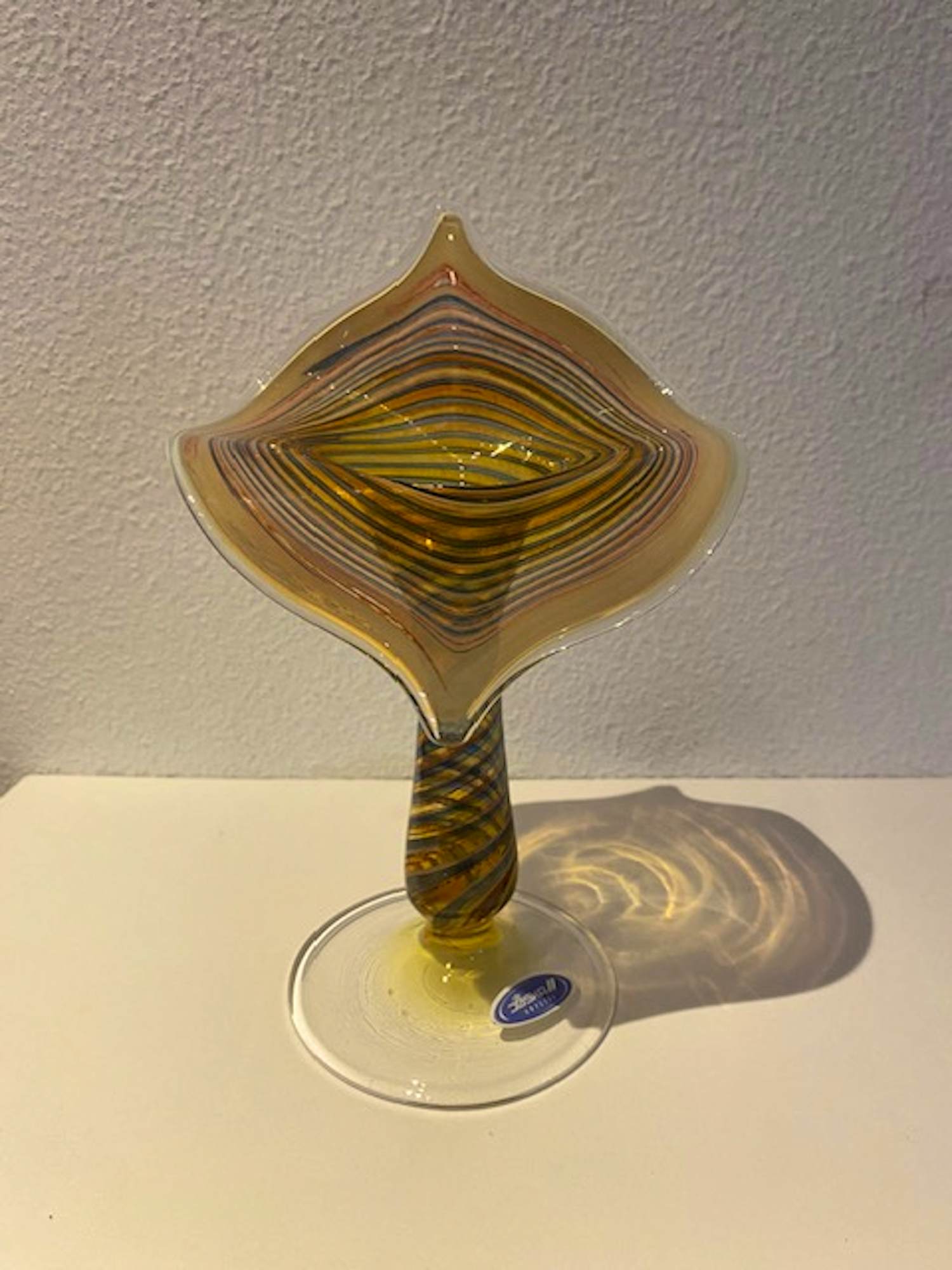 Joska Kristall - Gesigneerd iriserend glas, type genaamd 'Jack in The Pulpit' (bloem)vaasje. kopen? Bied vanaf 75!