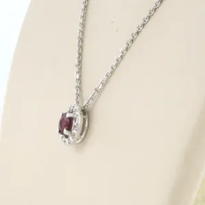 14k gouden collier met hanger bezet met robijn en briljant geslepen diamant kopen? Bied vanaf 160!