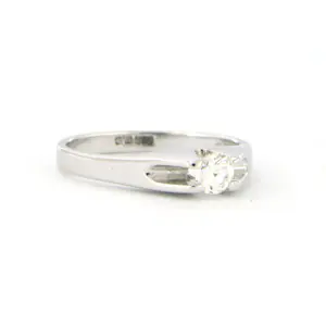 14k witgouden solitair ring bezet met briljant geslepen diamant tot. 0.18ct kopen? Bied vanaf 250!