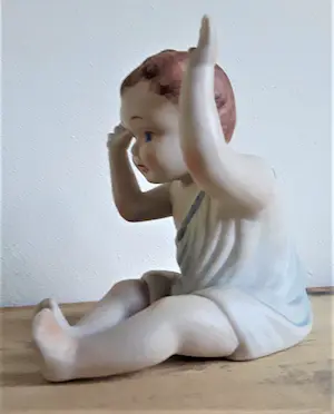 Niet of onleesbaar gesigneerd - Originele nostalgische keramische tweeling baby beeldjes (jaren 40) kopen? Bied vanaf 1!