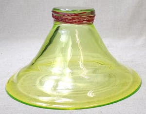 Niet of onleesbaar gesigneerd - Glas schaal kopen? Bied vanaf 1!