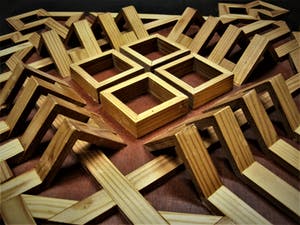 Har Sanders - Unieke in de jaren 60 gemaakte houten Geometrische voorstelling kopen? Bied vanaf 10!