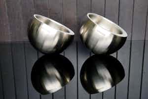Charles Mertens - Katja Höltermann - Set van twee balance cups verkocht voor € 30!